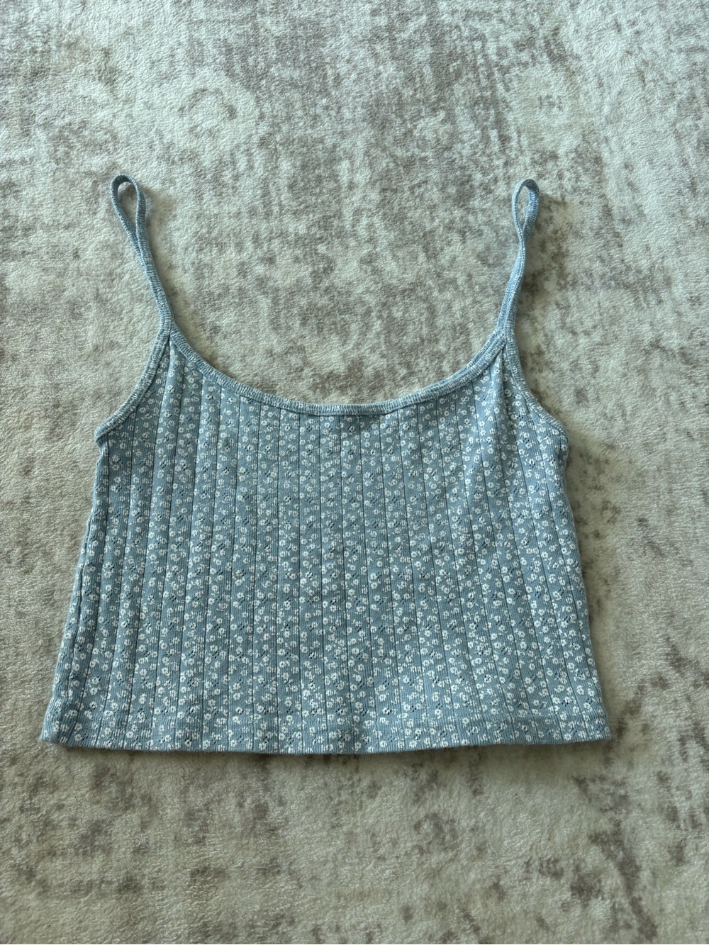 Brandy Melville Light Gray Floral Ribbed Cropped Tank - Picture 4 of 5